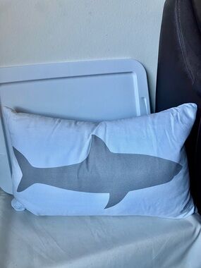 Beddy’s Bed Ease White Gray Shark Rectangular Cotton Pillow Case Feather